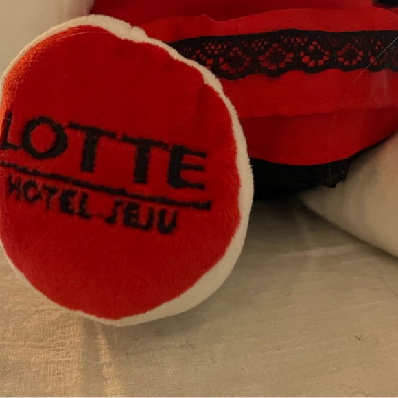 Hello Kitty Lotte Plush Toy with Red Bow “Hotel Jeju ” 2015 - Picture 3 of 10